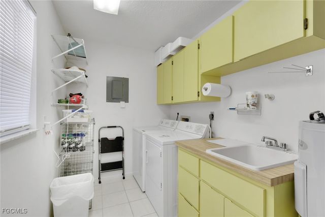 1705 Beach PKWY 206, Cape Coral, FL 33904