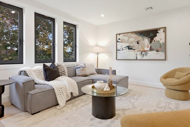 209 Tudor Street 3, Boston, MA 02127