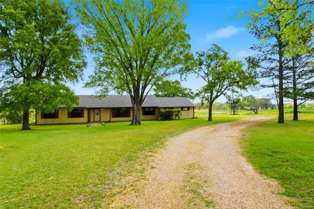 557 FM 196, Pattonville, TX 75468