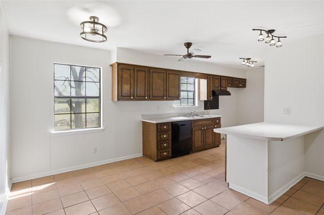 557 FM 196, Pattonville, TX 75468