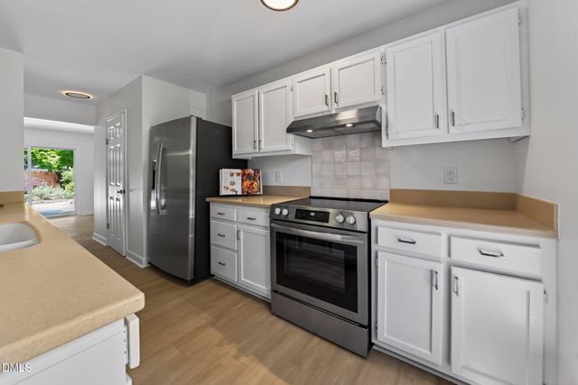 218 Rosebrooks Drive, Cary, NC 27513