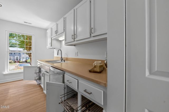 218 Rosebrooks Drive, Cary, NC 27513