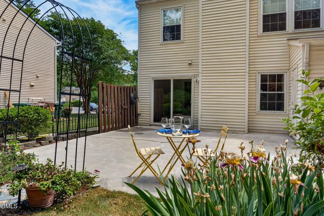 218 Rosebrooks Drive, Cary, NC 27513