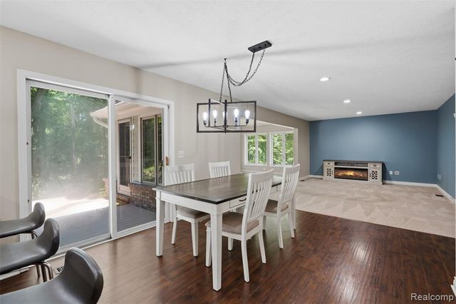 5336 Urbana Drive, Brighton, MI 48116