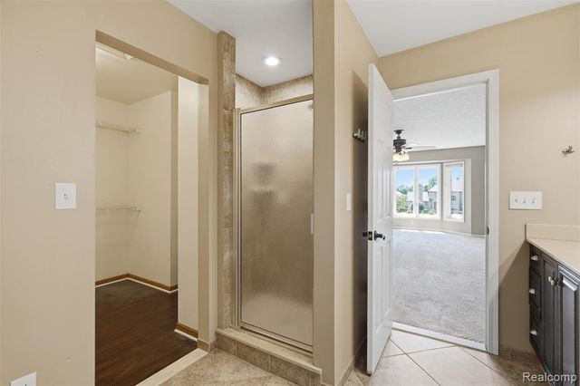 5336 Urbana Drive, Brighton, MI 48116