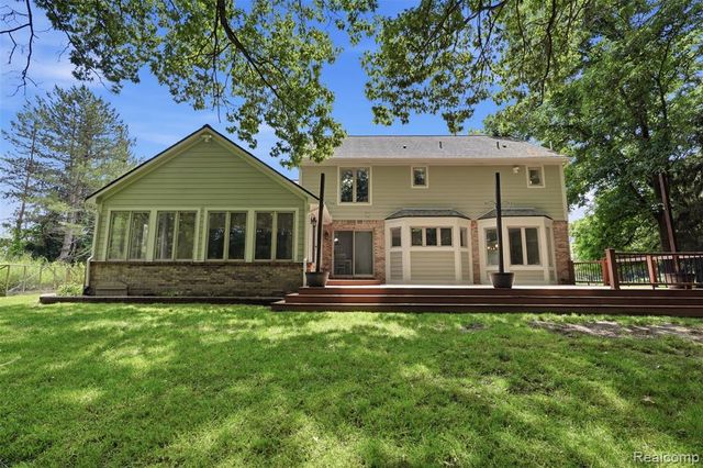 5336 Urbana Drive, Brighton, MI 48116
