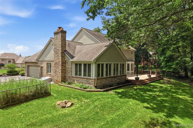 5336 Urbana Drive, Brighton, MI 48116