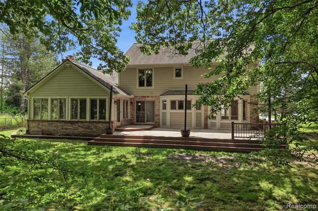5336 Urbana Drive, Brighton, MI 48116