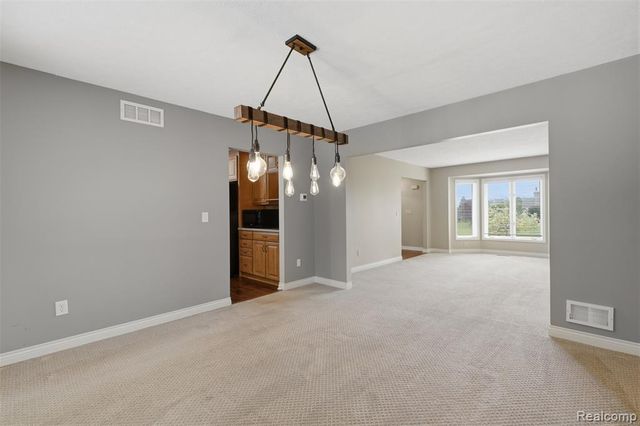 5336 Urbana Drive, Brighton, MI 48116