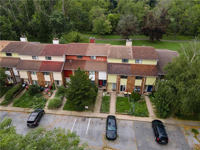 1546 Creekside Road, Whitehall Twp, PA 18052