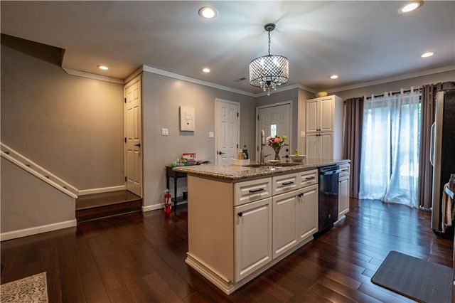 1546 Creekside Road, Whitehall Twp, PA 18052