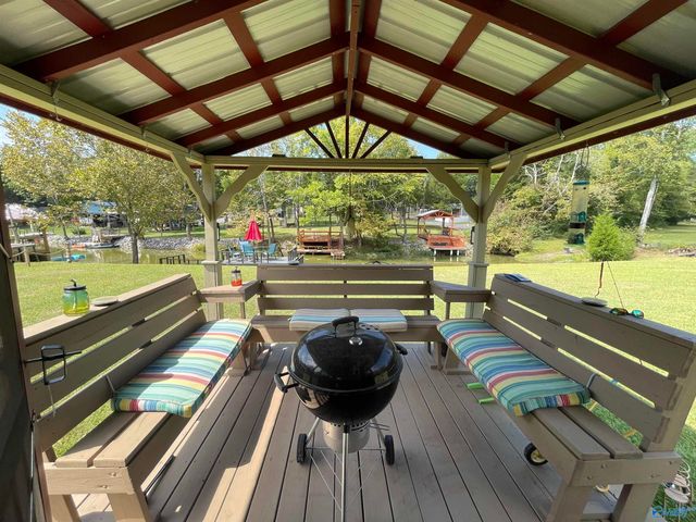 805 Pine Cone Street, Leesburg, AL 35983