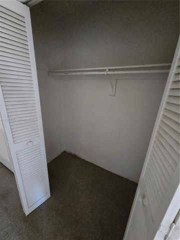 932 W 80th Pl, Hialeah, FL 33014