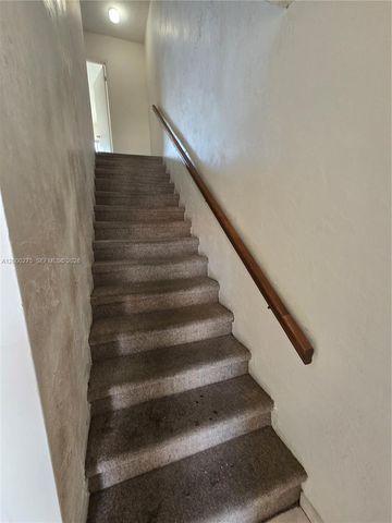 932 W 80th Pl, Hialeah, FL 33014