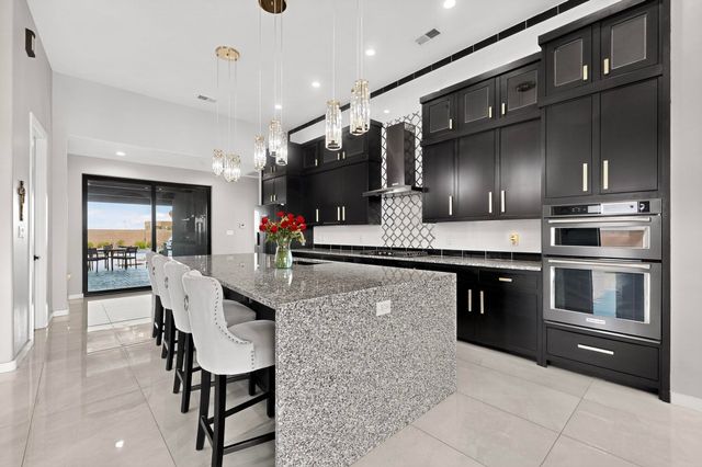 6500 KIMMICK Drive NW, Albuquerque, NM 87120