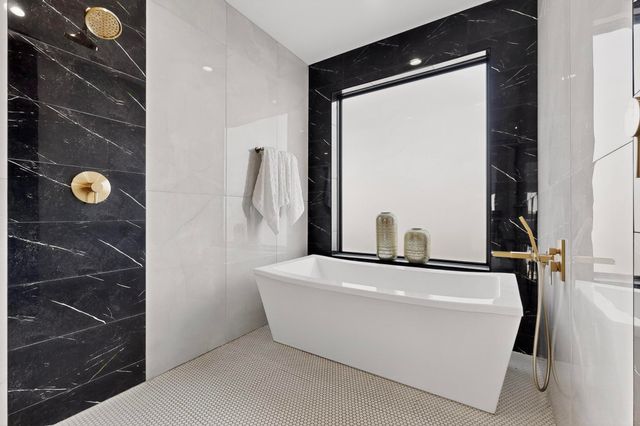 6500 KIMMICK Drive NW, Albuquerque, NM 87120