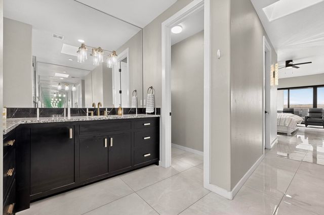 6500 KIMMICK Drive NW, Albuquerque, NM 87120