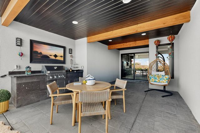 6500 KIMMICK Drive NW, Albuquerque, NM 87120