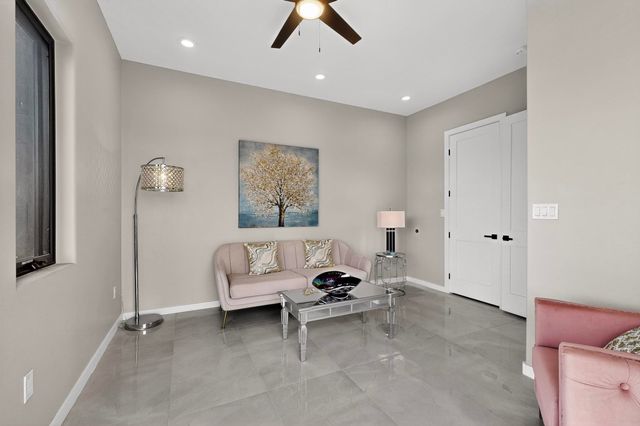 6500 KIMMICK Drive NW, Albuquerque, NM 87120