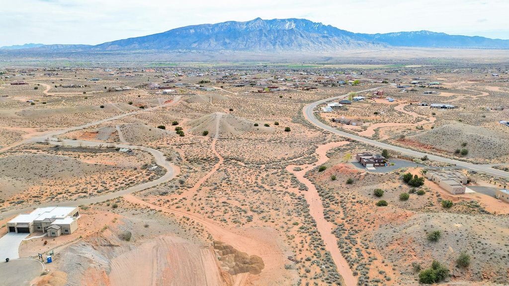 5631 Da Vinci Boulevard NE, Rio Rancho, NM 87144