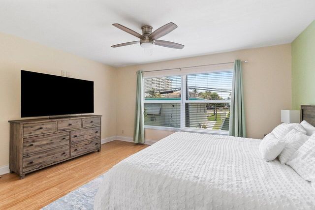 842 SE 19th Avenue 103, Deerfield Beach, FL 33441