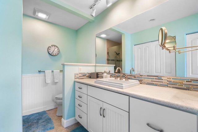 842 SE 19th Avenue 103, Deerfield Beach, FL 33441