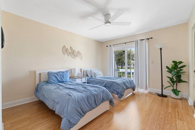 842 SE 19th Avenue 103, Deerfield Beach, FL 33441