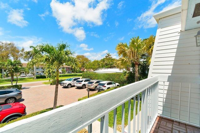 842 SE 19th Avenue 103, Deerfield Beach, FL 33441