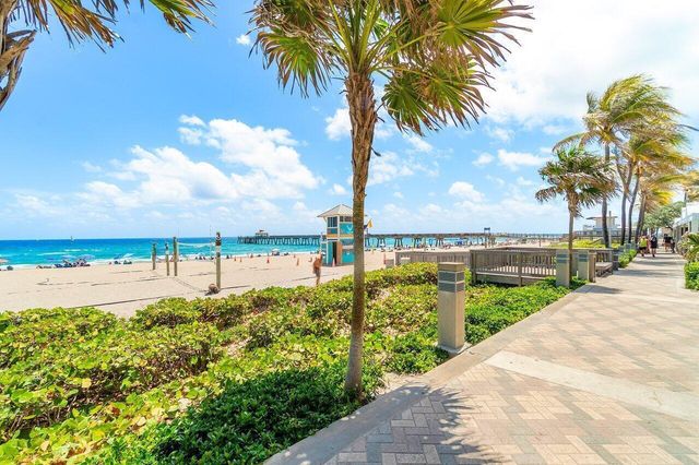 842 SE 19th Avenue 103, Deerfield Beach, FL 33441
