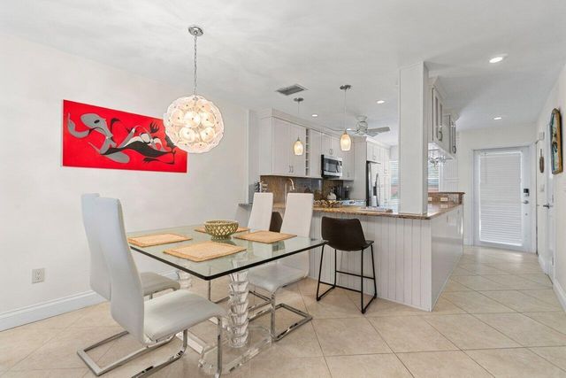 842 SE 19th Avenue 103, Deerfield Beach, FL 33441