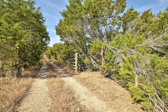 12424 Fitzhugh RD, Austin, TX 78736