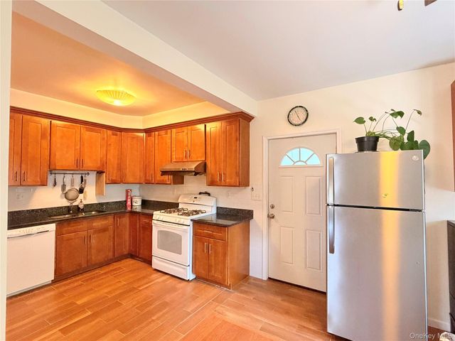 60 Hammond Street, Port Jervis, NY 12771