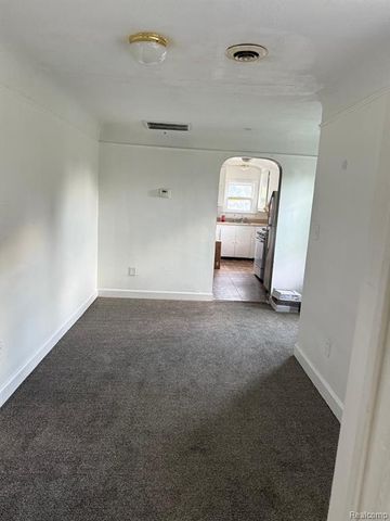 2180 Olive Avenue, Lincoln Park, MI 48146