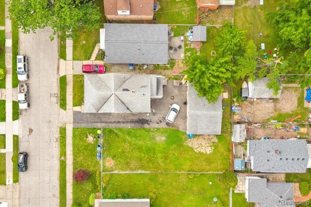 2180 Olive Avenue, Lincoln Park, MI 48146