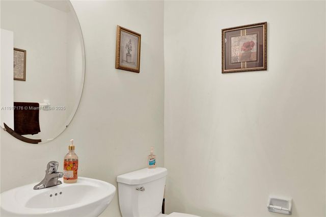 217 NE 23rd Ter, Homestead, FL 33033