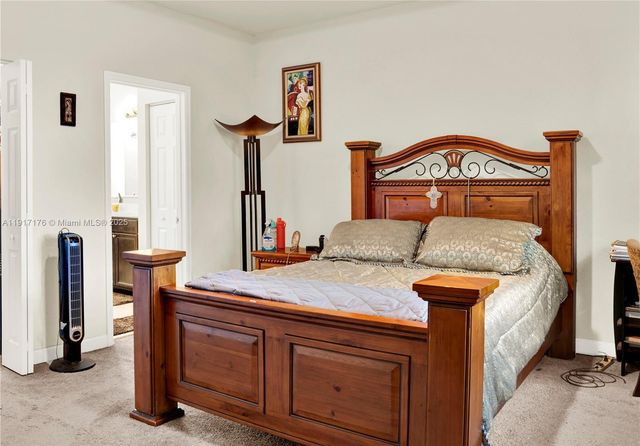 217 NE 23rd Ter, Homestead, FL 33033