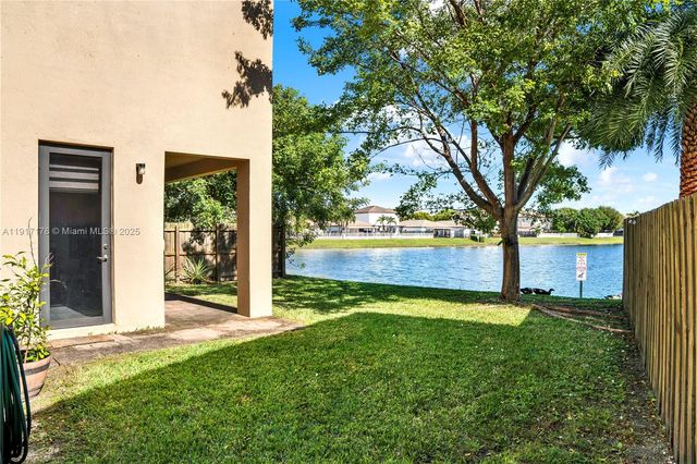 217 NE 23rd Ter, Homestead, FL 33033