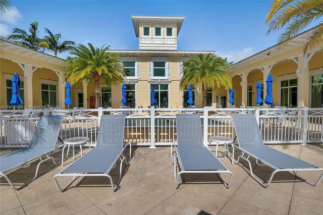 217 NE 23rd Ter, Homestead, FL 33033