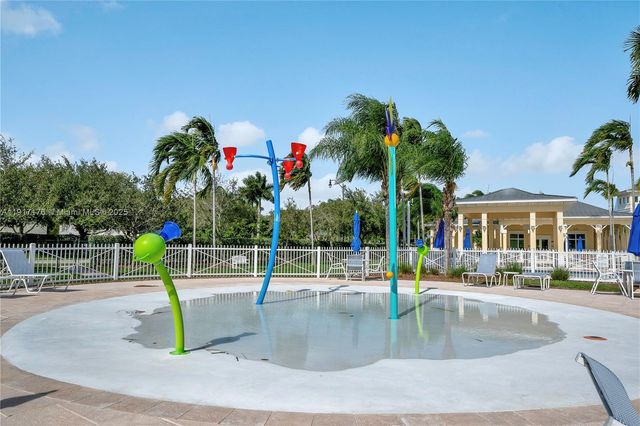 217 NE 23rd Ter, Homestead, FL 33033