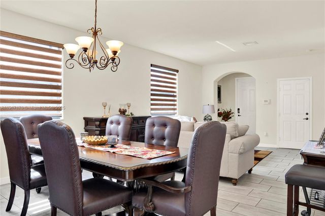 217 NE 23rd Ter, Homestead, FL 33033