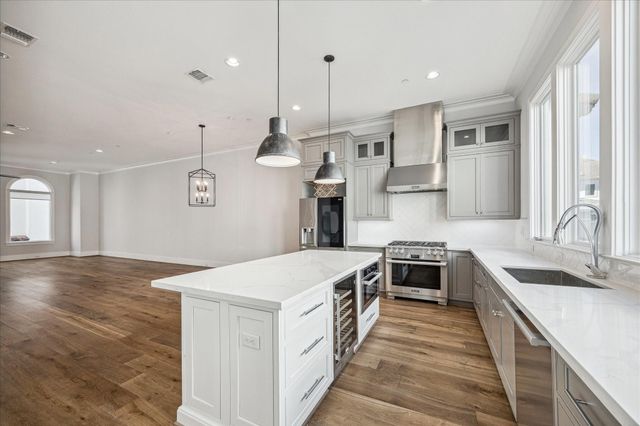 5213 Feagan Street H, Houston, TX 77007