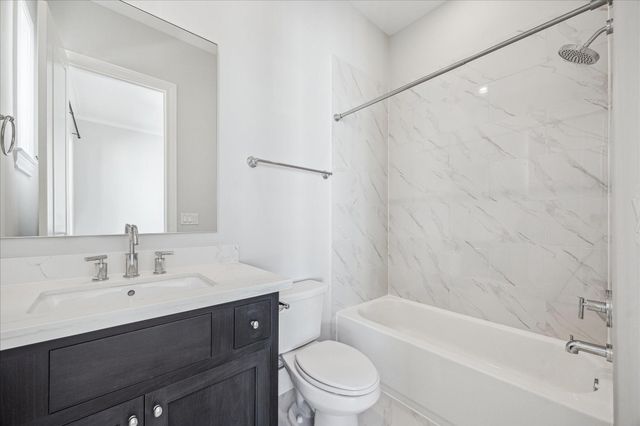 5213 Feagan Street H, Houston, TX 77007