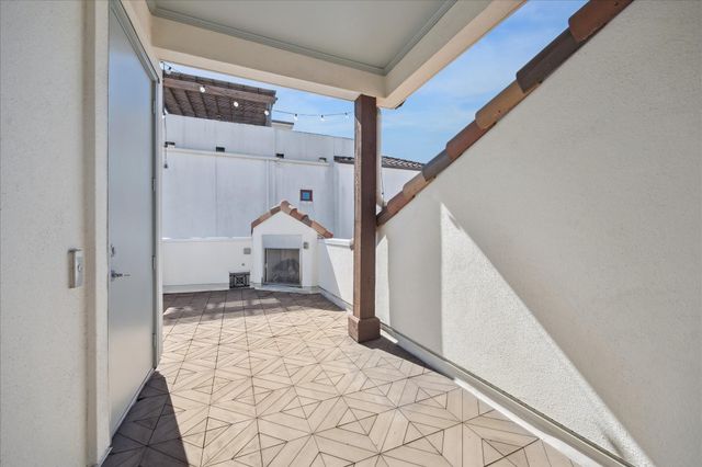 5213 Feagan Street H, Houston, TX 77007