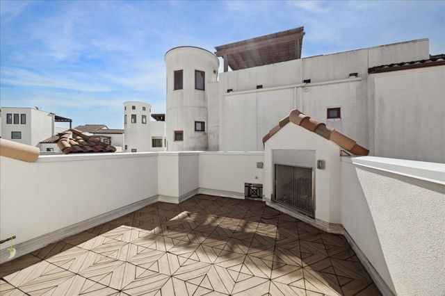 5213 Feagan Street H, Houston, TX 77007