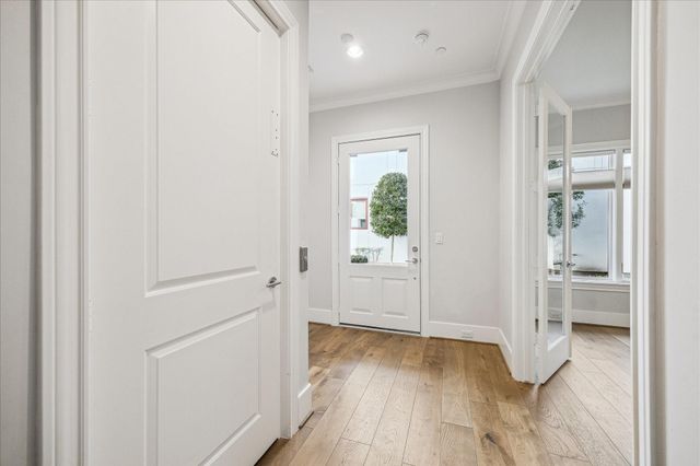 5213 Feagan Street H, Houston, TX 77007