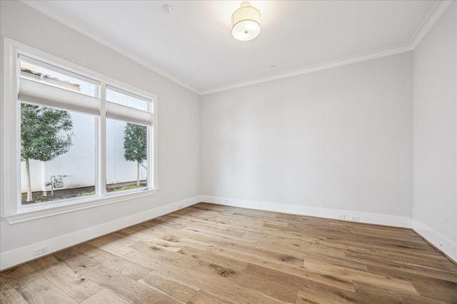 5213 Feagan Street H, Houston, TX 77007