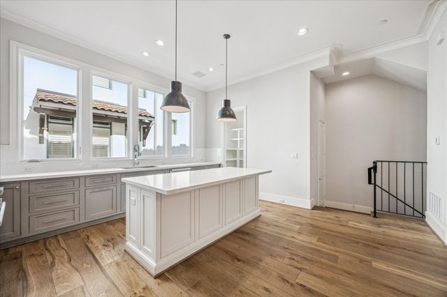 5213 Feagan Street H, Houston, TX 77007