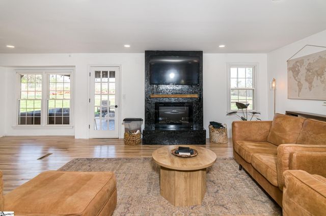 116 Stephens Circle, Piedmont, SC 29673