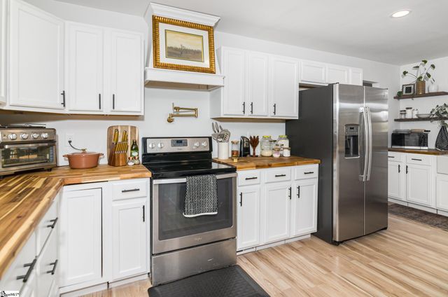 116 Stephens Circle, Piedmont, SC 29673