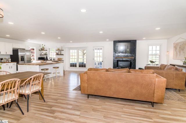 116 Stephens Circle, Piedmont, SC 29673